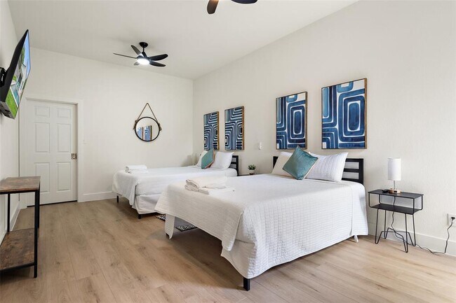 Building Photo - 2211 White Dove Pass