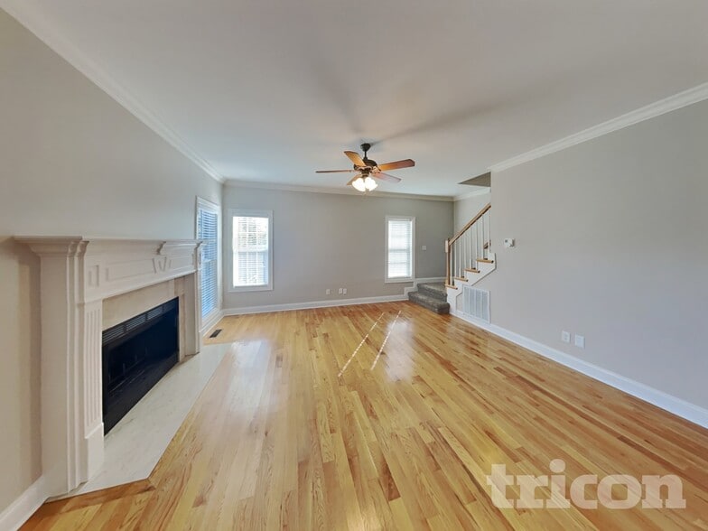 Building Photo - 3228 Genoa Dr