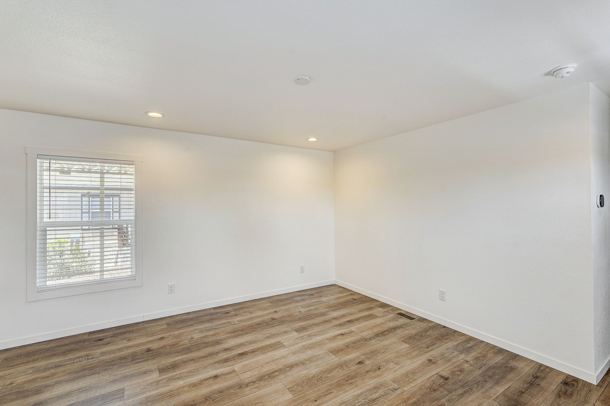 Building Photo - 2627 S Lamb Blvd