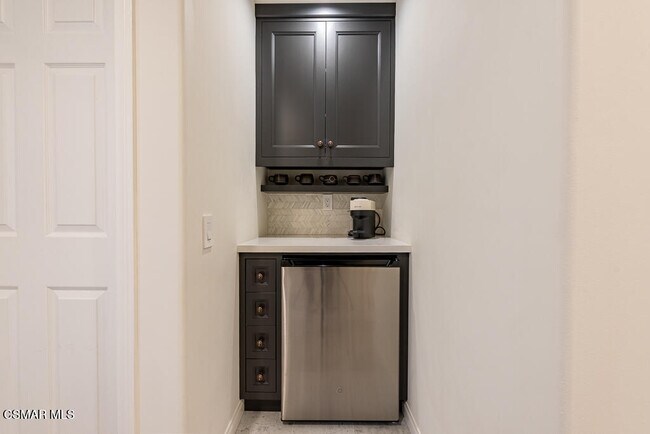 Building Photo - 2491 Swanfield Ct