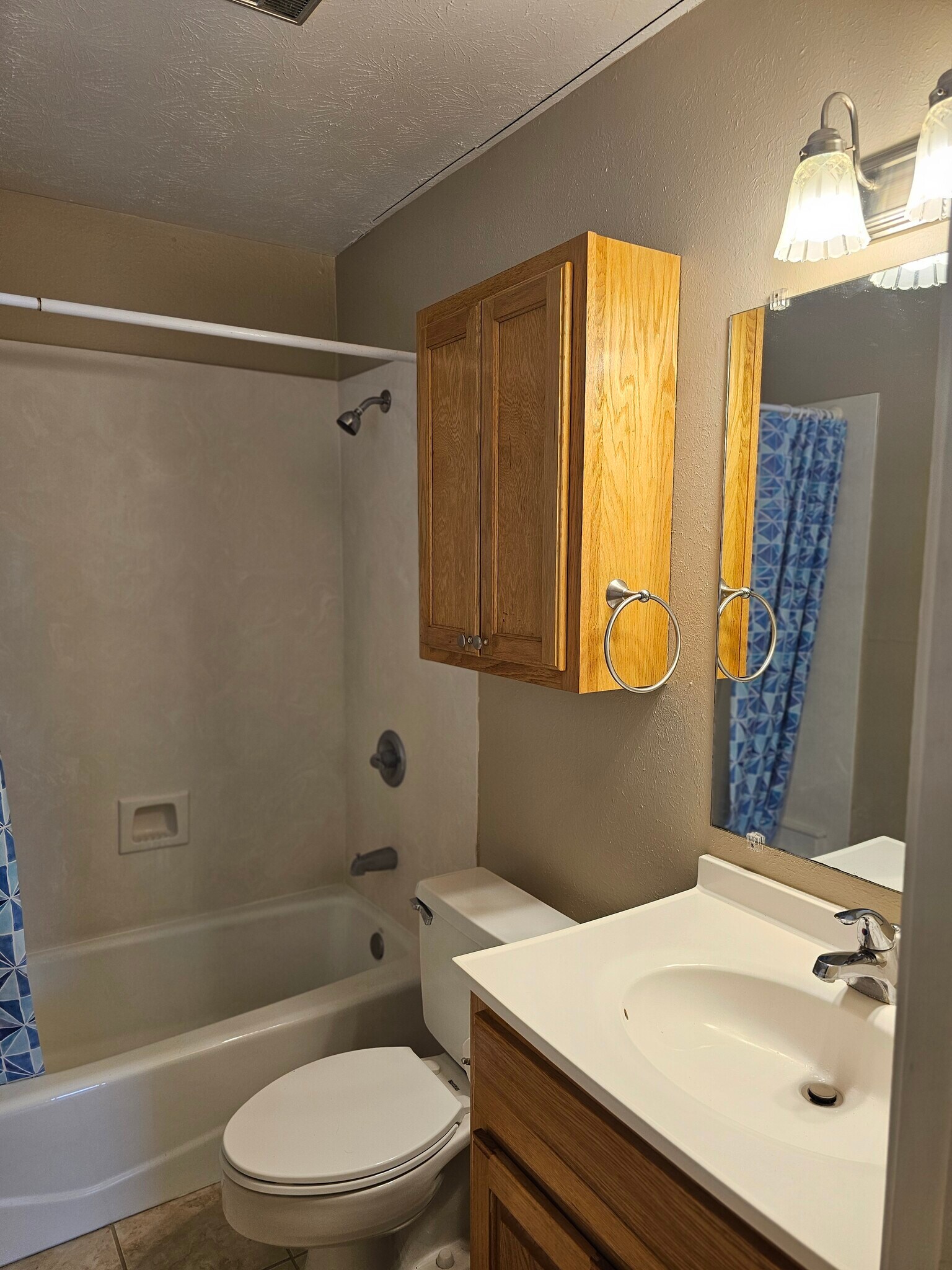 Primary bathroom - 117 28th St