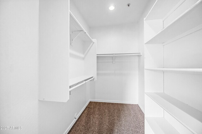 Building Photo - 4608 W Maryland Ave