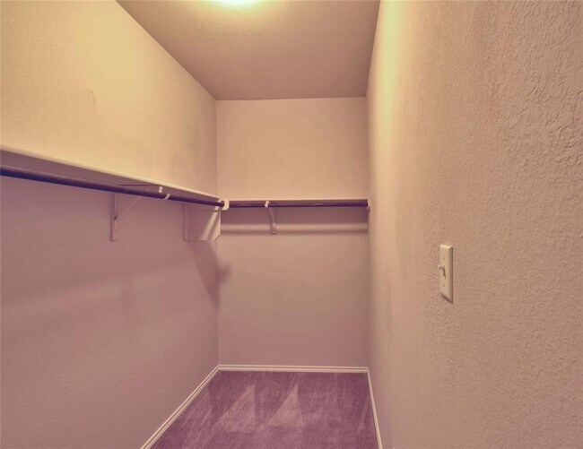 Building Photo - 141 Marcheeta Way