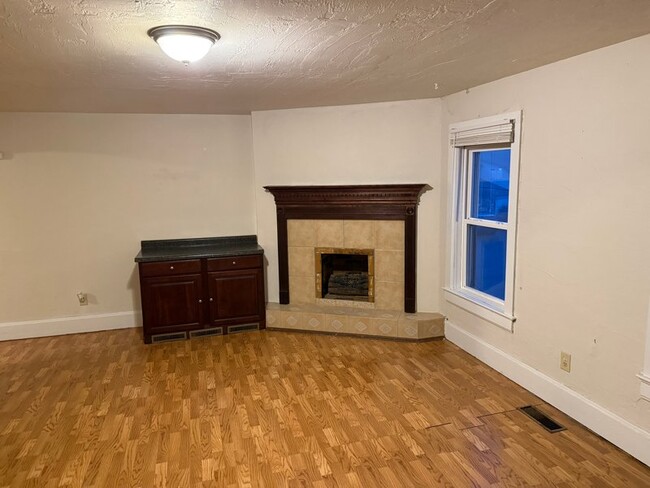Building Photo - 8253 Cth W