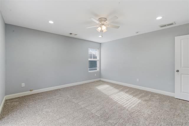 Building Photo - 1004 S Armstrong Ave