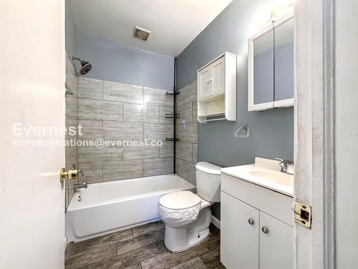 Building Photo - 18251 Brady St