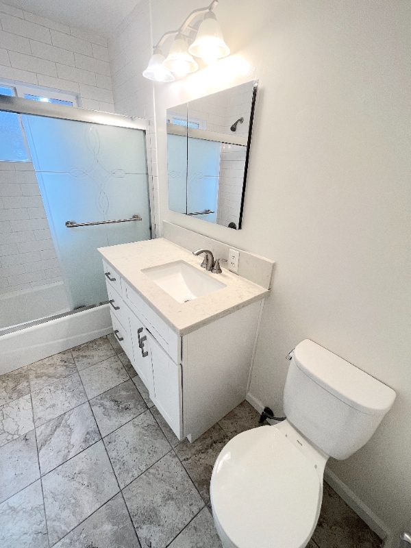 Building Photo - 1417 N Harper Ave