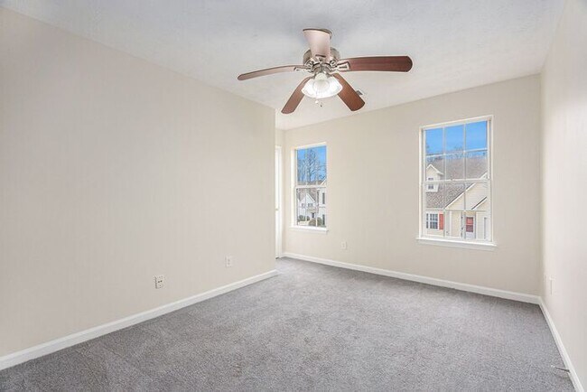 Building Photo - Fully Renovated 3BR/3BA Home with Bonus Room in Lawrenceville!