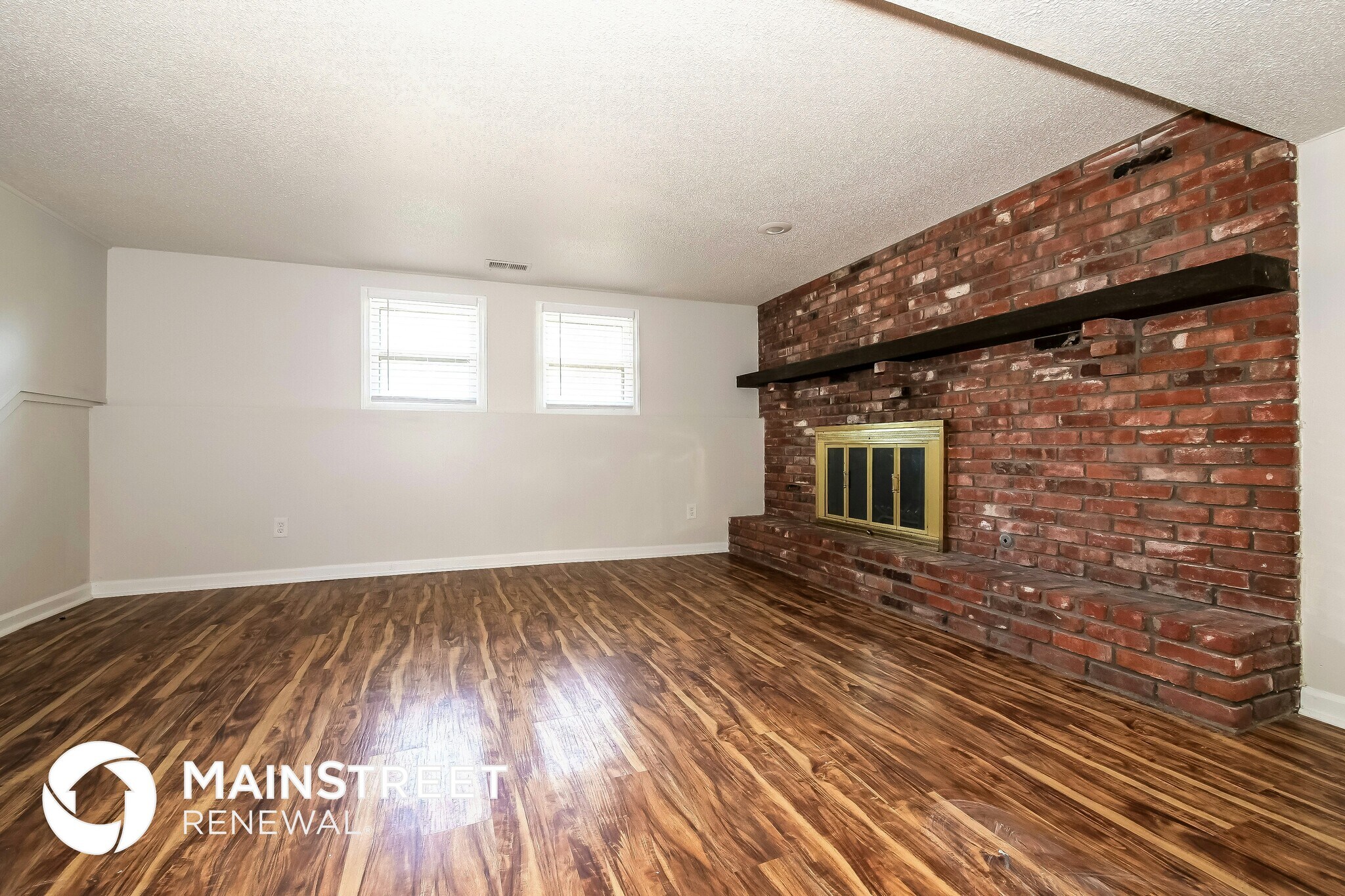 Building Photo - 6924 NW Pleasant View Dr