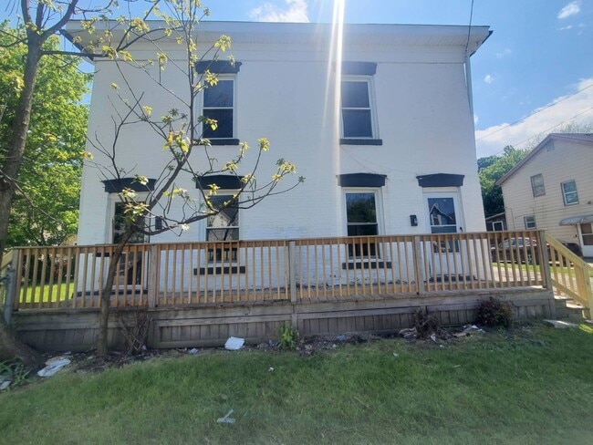 Building Photo - 7401/7311 Brinsmade Ave