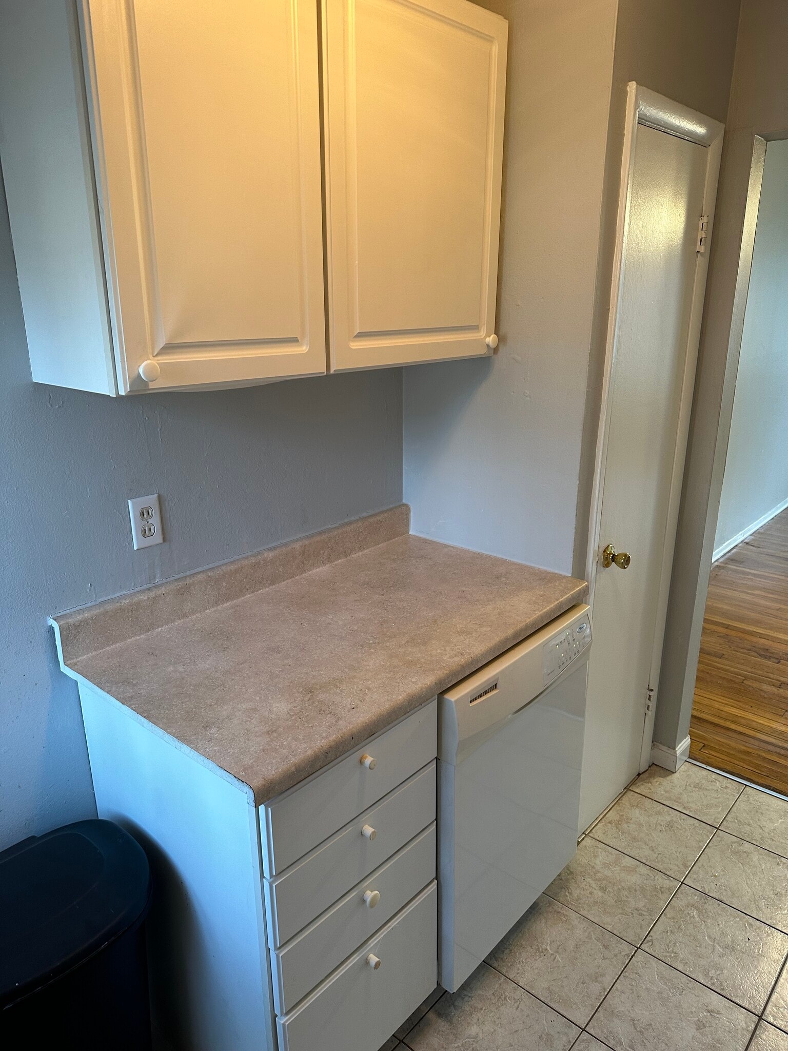 Building Photo - 232 Solon Dr