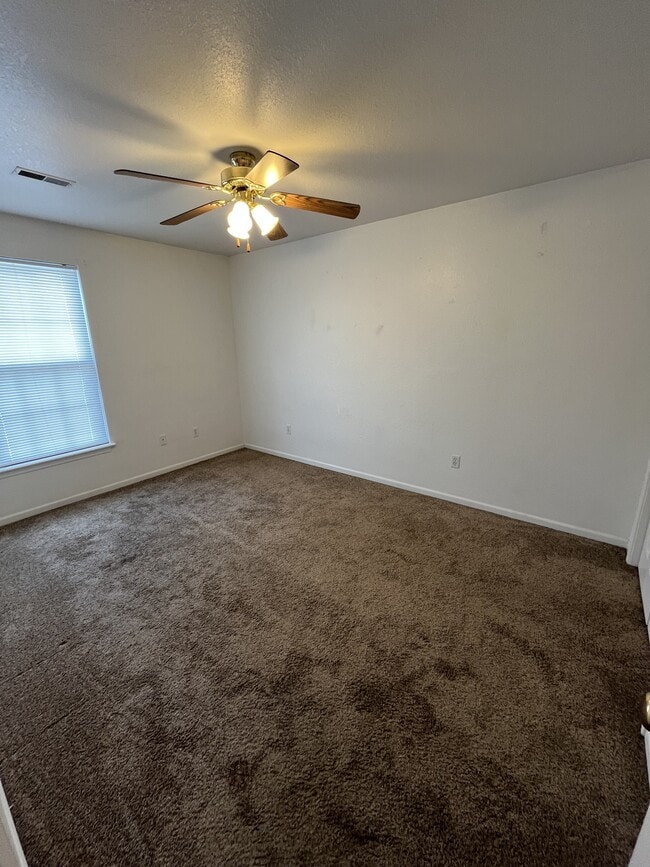 Building Photo - 509 Zoll St