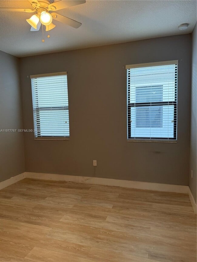 Building Photo - 3483 W 97th St