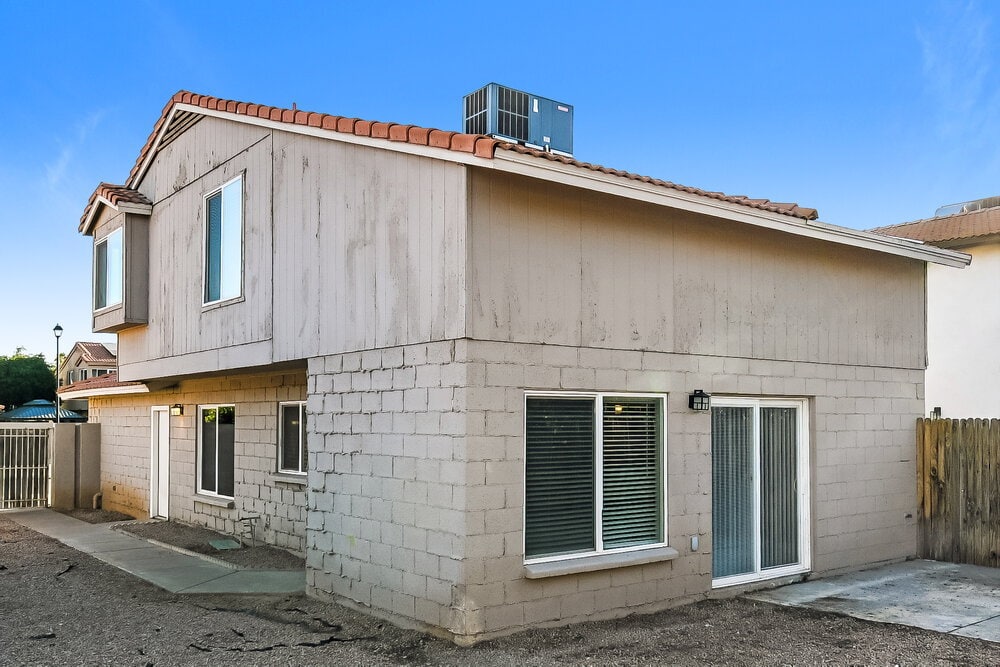 Building Photo - 2718 W Brooks St