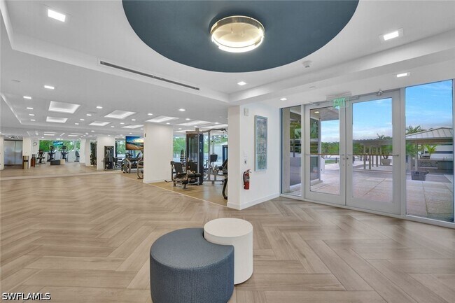 Building Photo - 4051 Gulf Shore Blvd N
