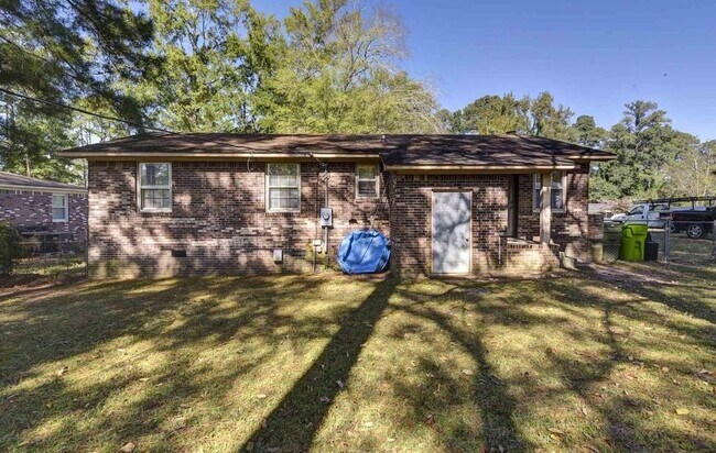 Building Photo - 1961 Haviland Cir