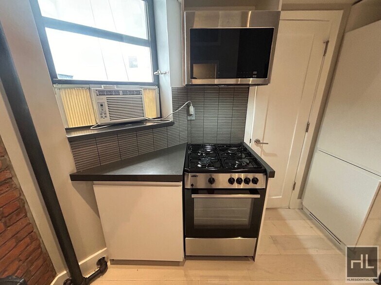 Building Photo - West 51st Street