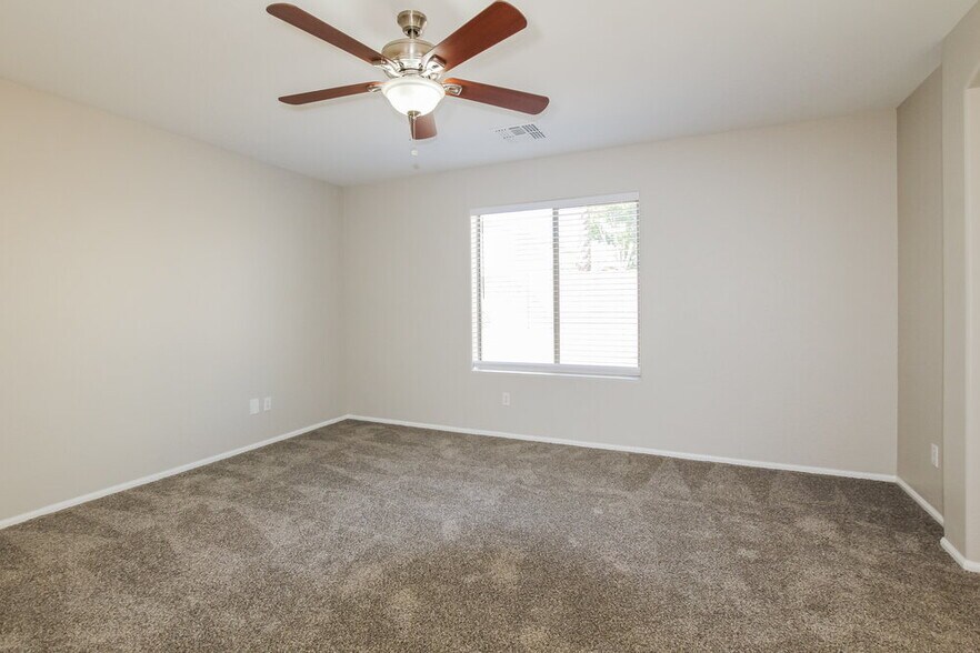Building Photo - 14988 W Riviera Dr