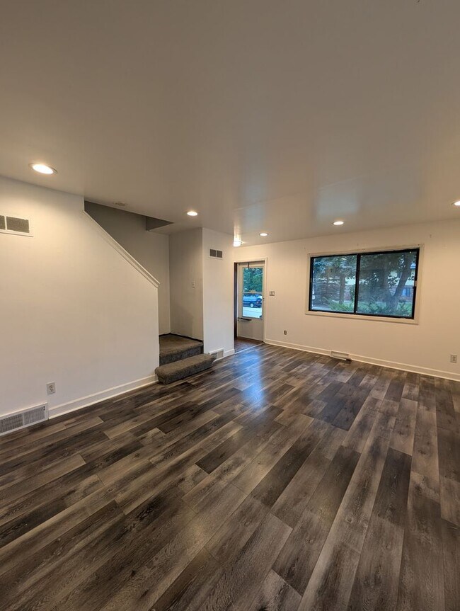 Building Photo - 6264-6266 N Denmark St. (Townhouse)