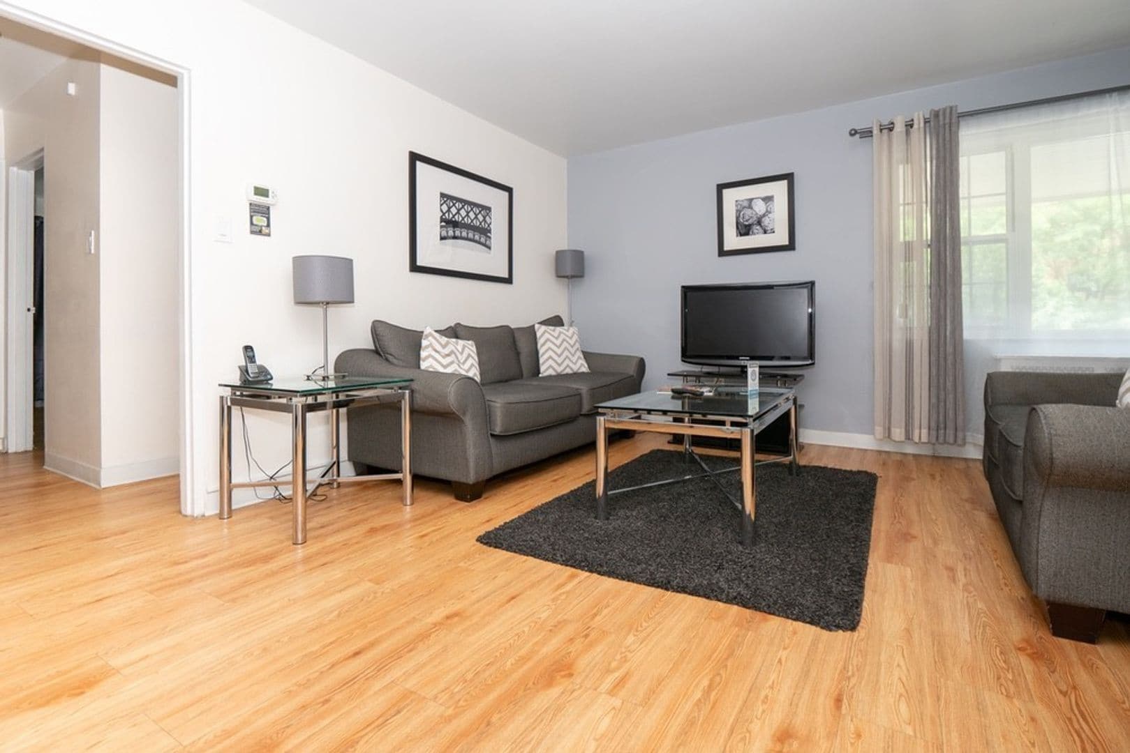 Interior Photo - 5405 Fifth Avenue