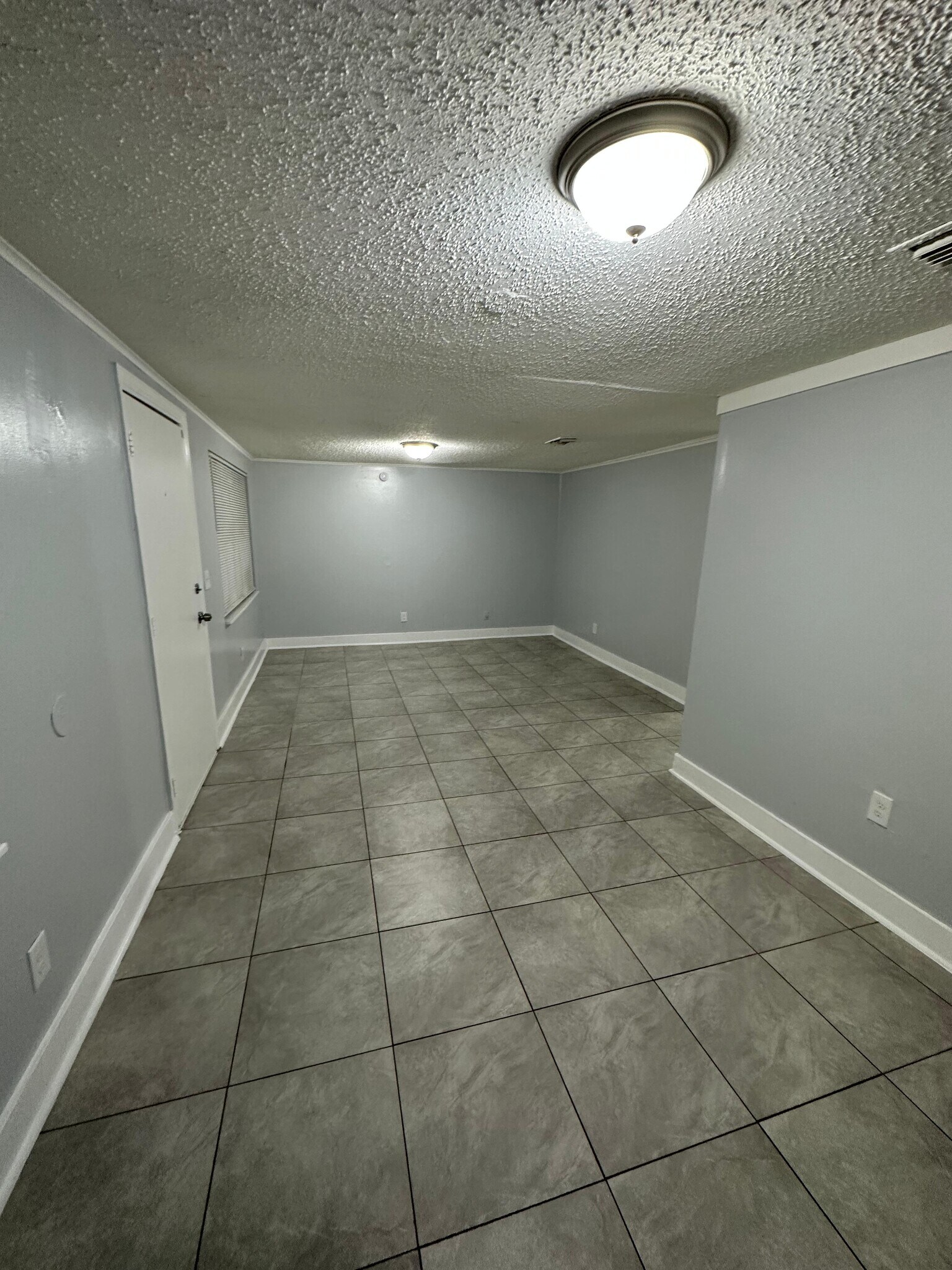 Building Photo - 1981 Hardee St