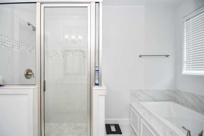 Building Photo - 703 Link Rd