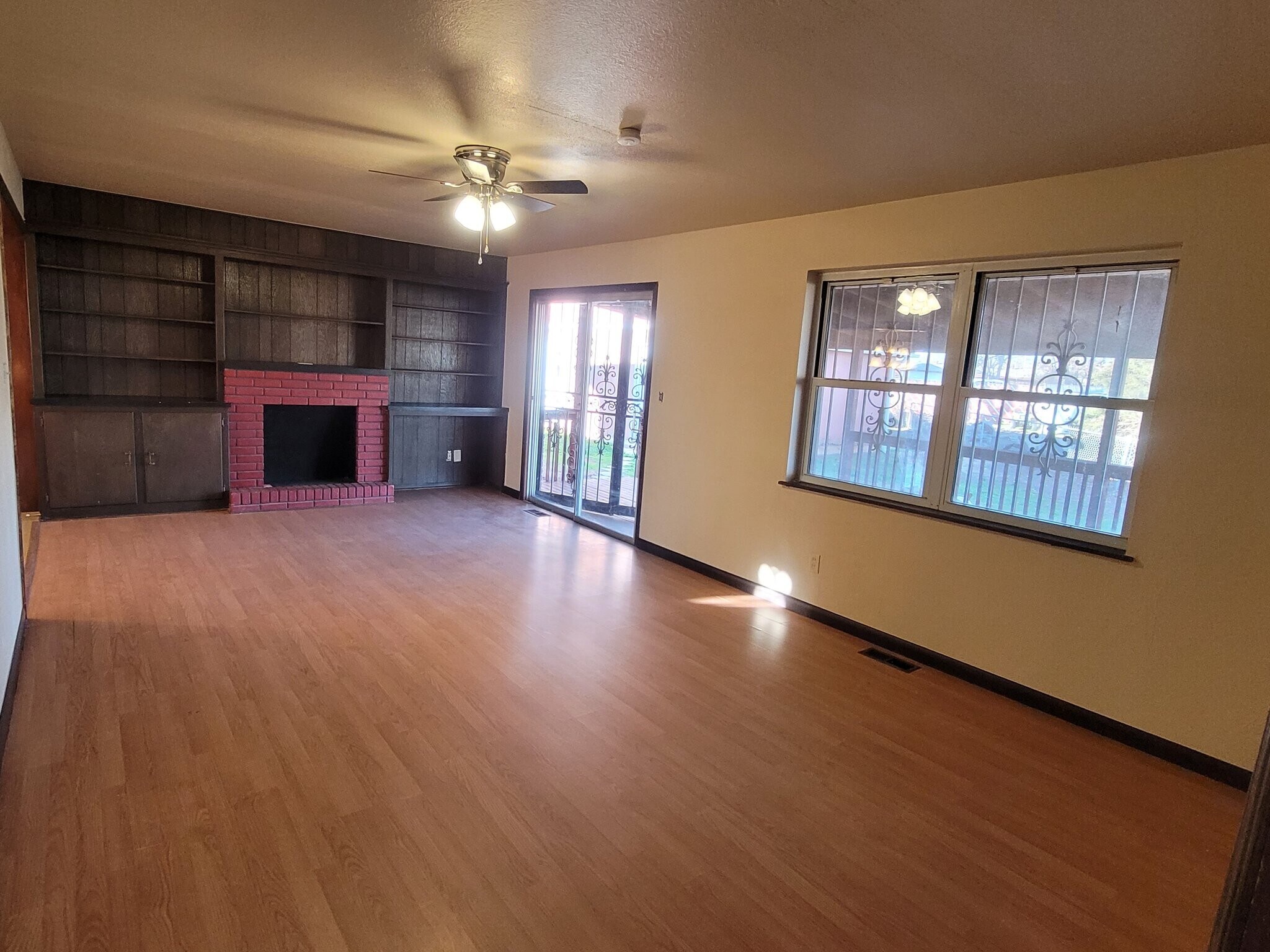 Building Photo - 4805 Del Crest Dr