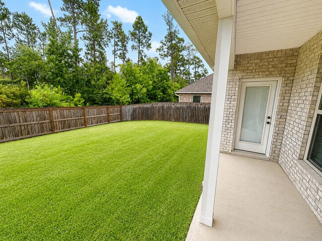 Building Photo - 11660 Brookstone Dr
