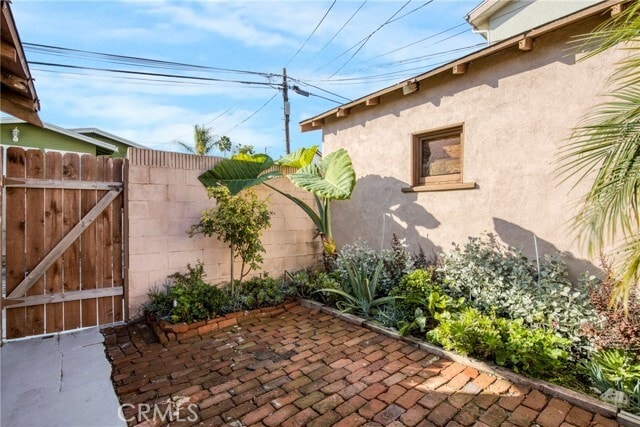 Building Photo - 959 W 17th St