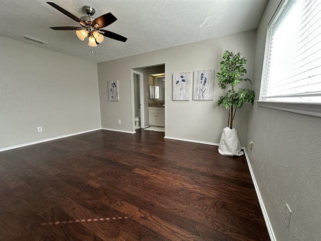 Building Photo - 122 Creekside Ln