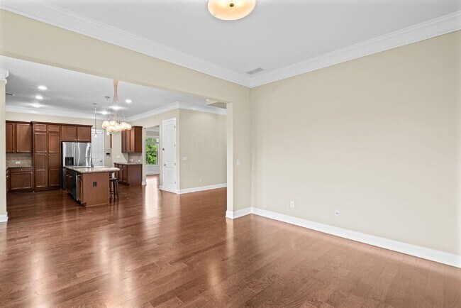 Building Photo - 4505 Summersweet Dr