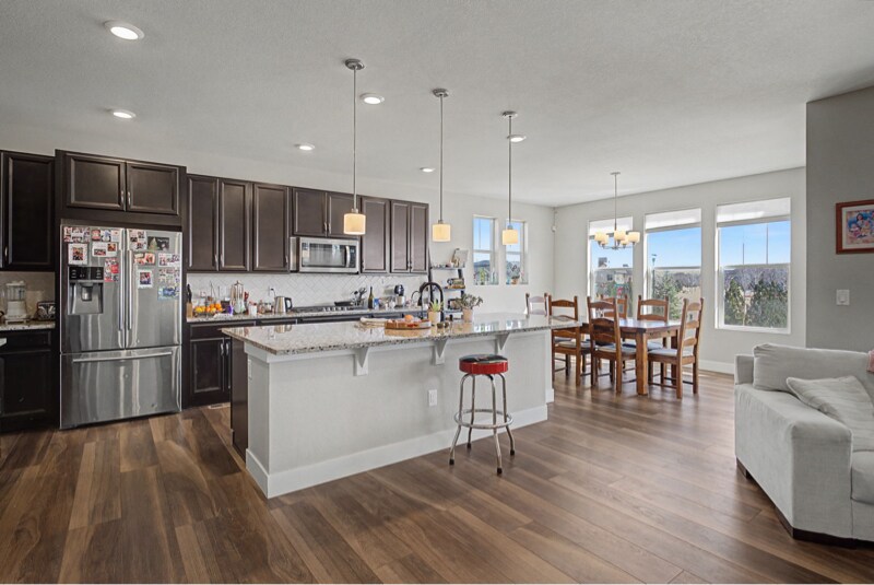 Building Photo - 2102 Summerlin Ln