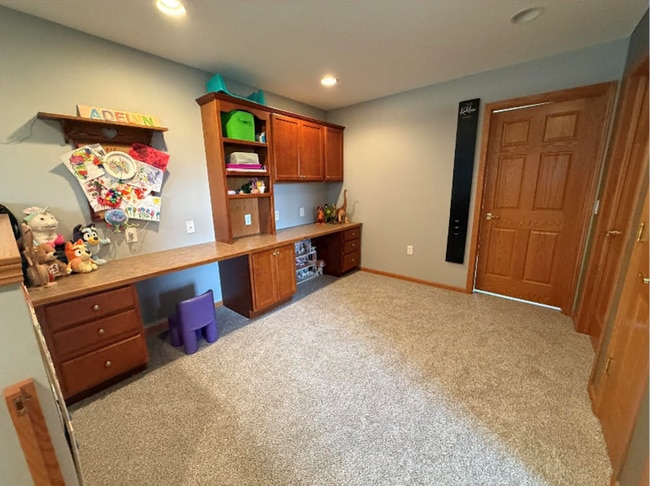 Building Photo - 4363 Memorial Cir