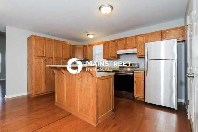 Building Photo - 3 Bedroom Pet-Friendly Home in Nicholasvil...