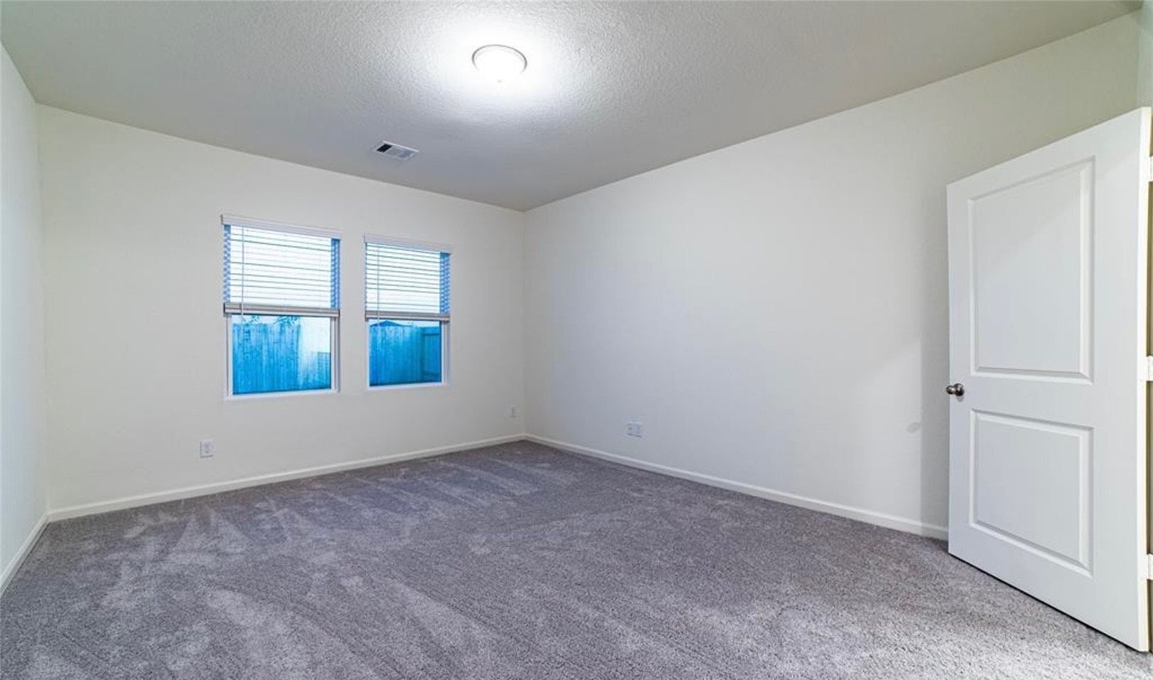 Building Photo - 4815 Highland Spgs Dr