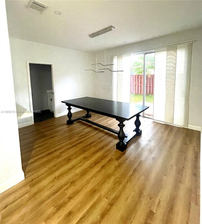 Building Photo - 3840 SW 169th Terrace