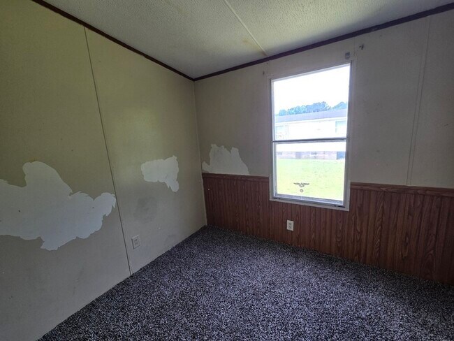 Building Photo - 2502 Cattail Cir