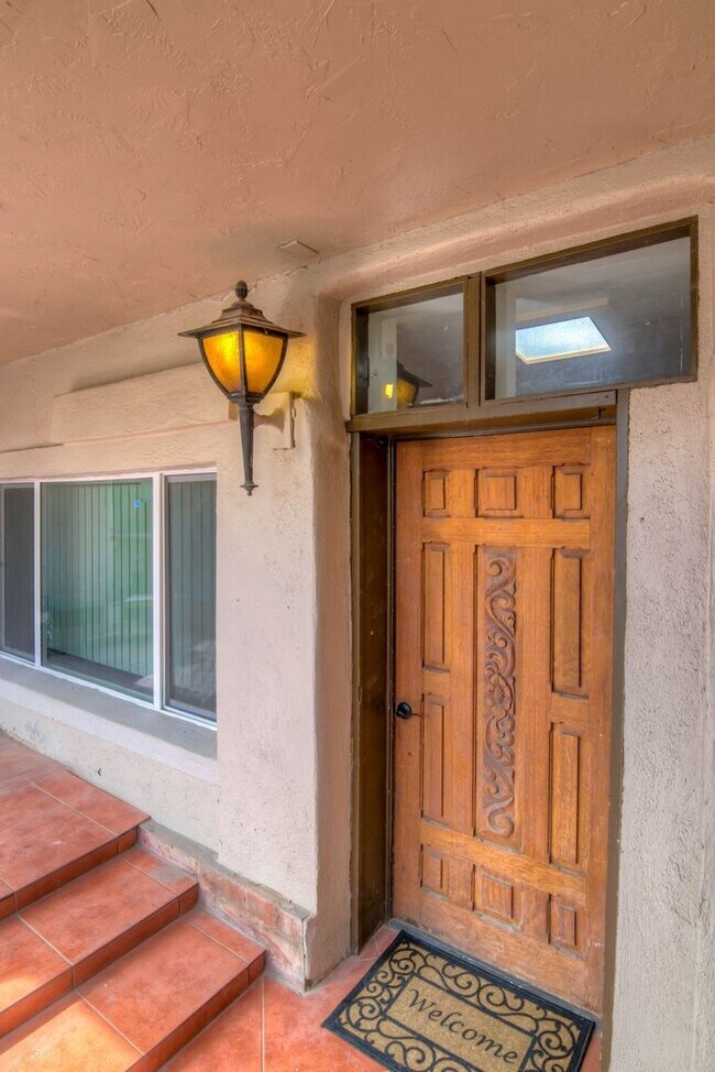 Building Photo - Spacious 4BR in Tucson