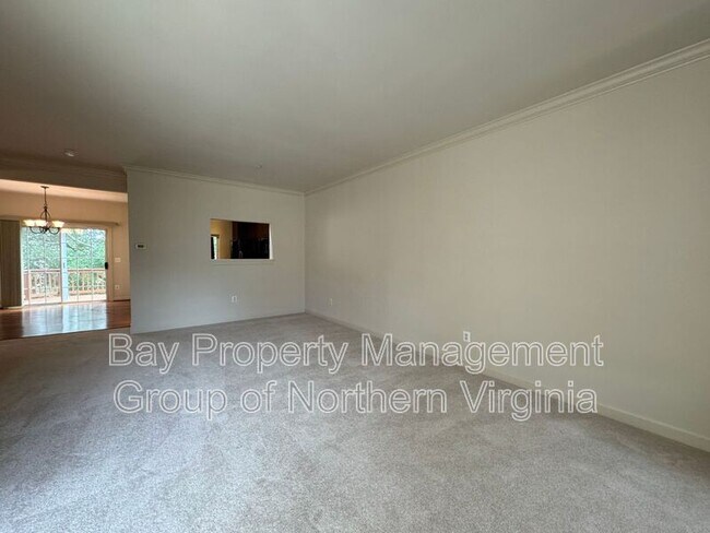 Building Photo - 14004 Madrigal Dr