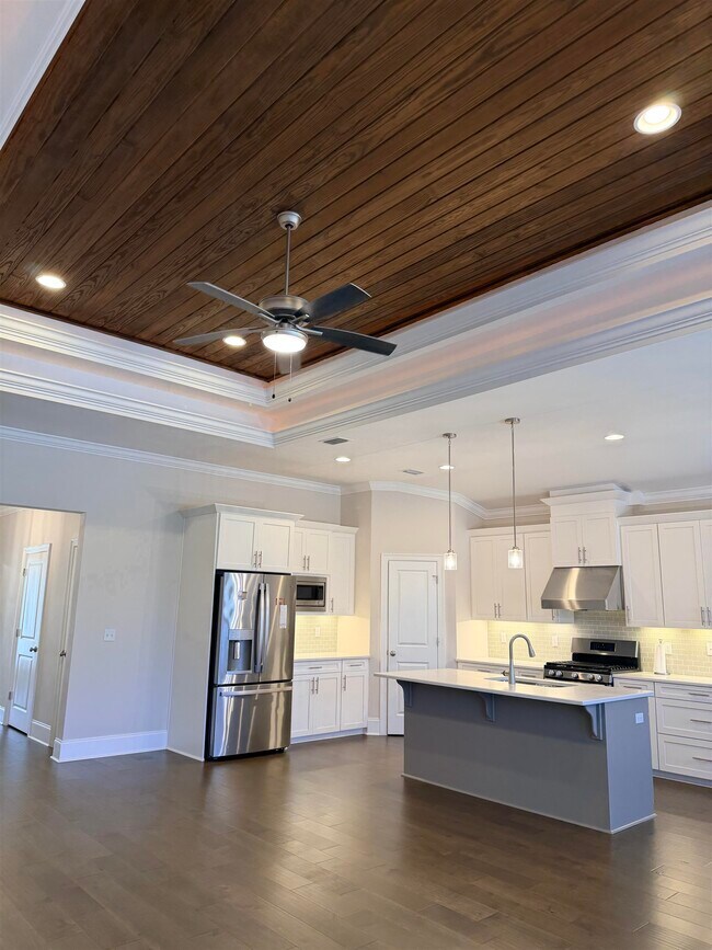 Building Photo - 5742 Vlg Rdg Ln