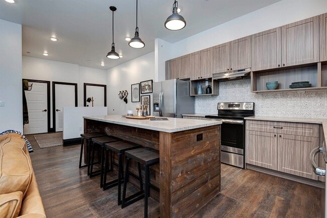 Building Photo - Quarry Town Apartments