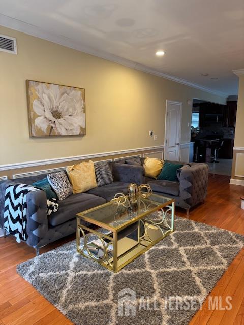 Building Photo - 57 Ray St