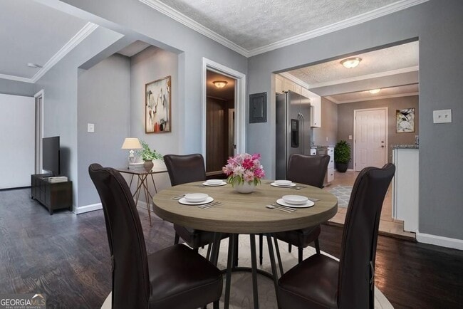 Building Photo - 120 Burbank Dr NW