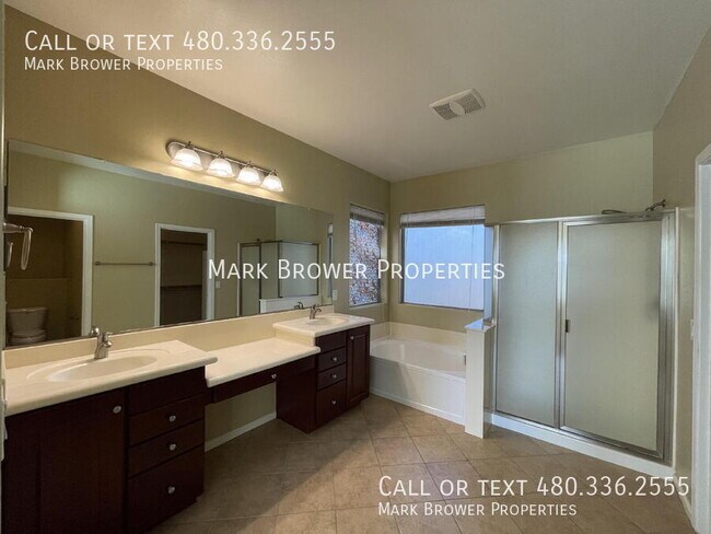 Building Photo - 3750 S Ashley Pl
