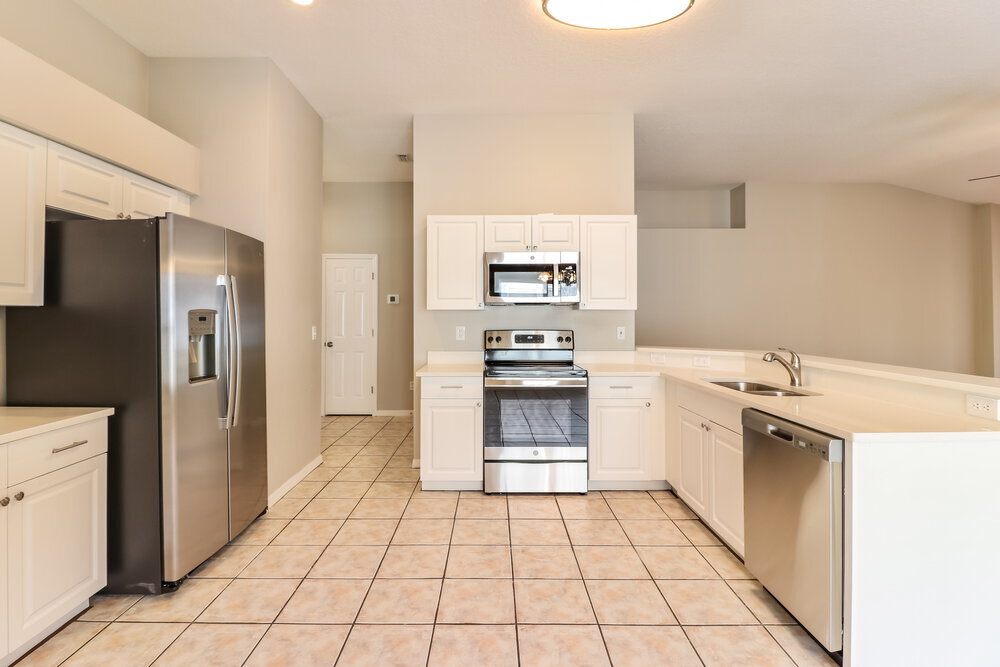 Building Photo - 3304 Pin Oak Ln