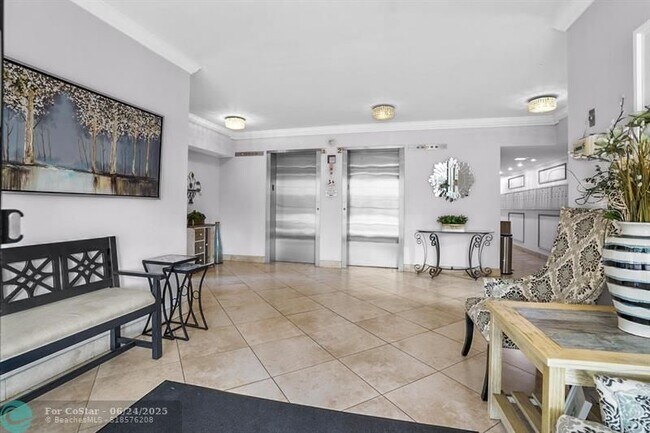 Building Photo - 3930 Oaks Clubhouse Dr