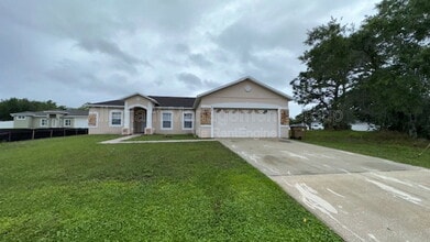 Building Photo - 939 Halifax Dr