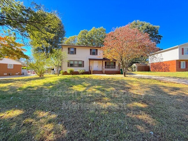 Primary Photo - 3315 Wiseman Dr