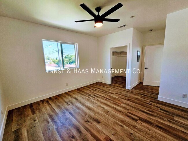 Building Photo - 5016 N Bentree Cir