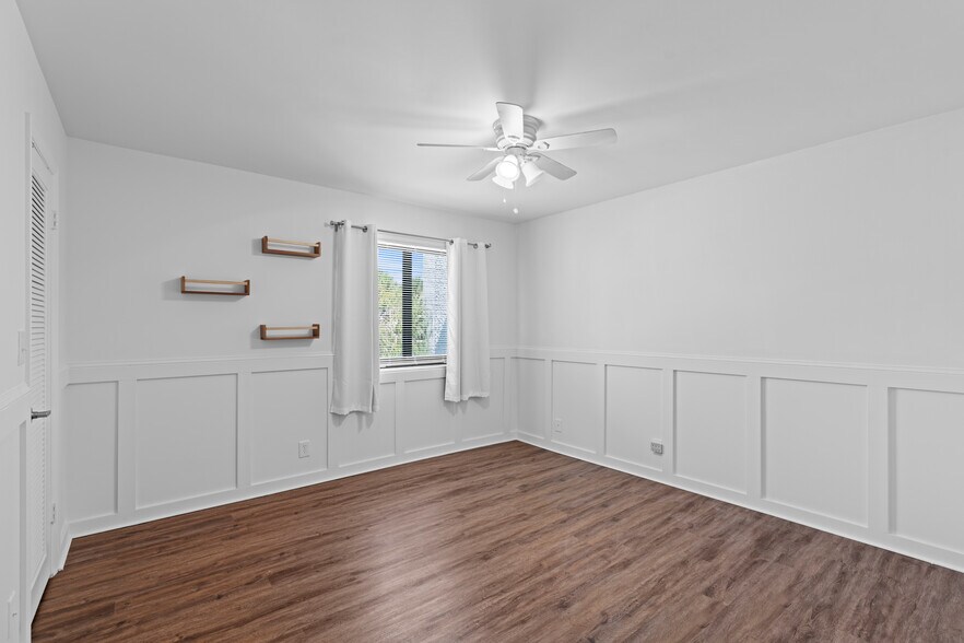 Building Photo - 4469 Luxemburg Ct